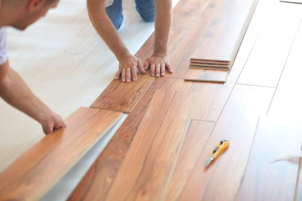 Sàn gỗ nhân tạo trong nhà